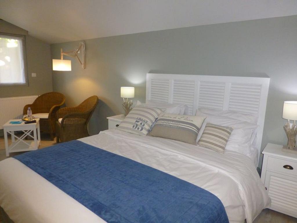 Le Clos Du Miroir Courset Zimmer foto
